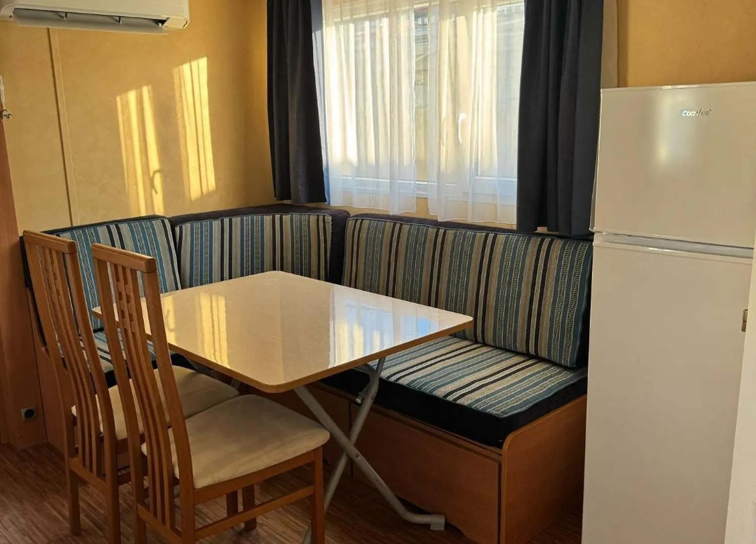 מרינה די קררה The Beach Camping Village אתר קמפינג מרינה די קררה